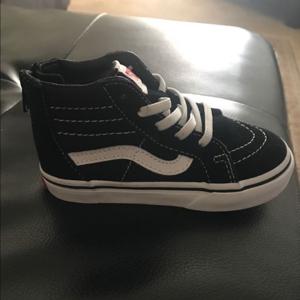 New. Toddler size 8 vans